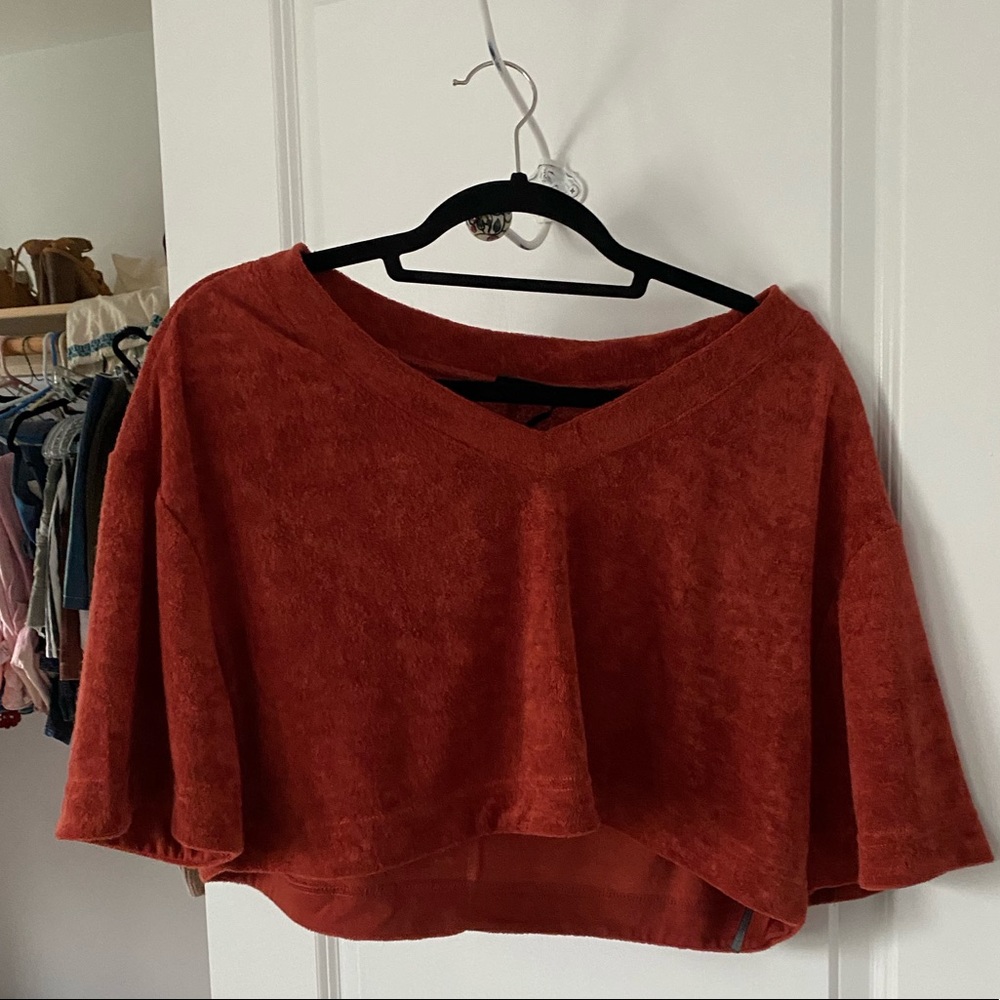 NEW W/O TAGS out from under cropped sweater